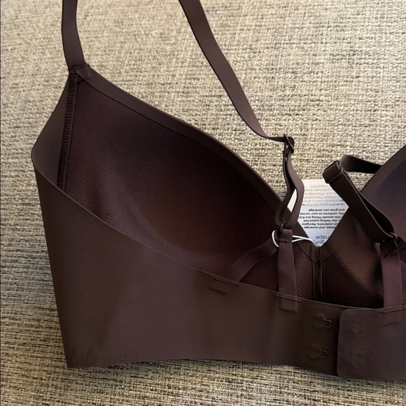 Lululemon Athletica Bra - Picture 3 of 4